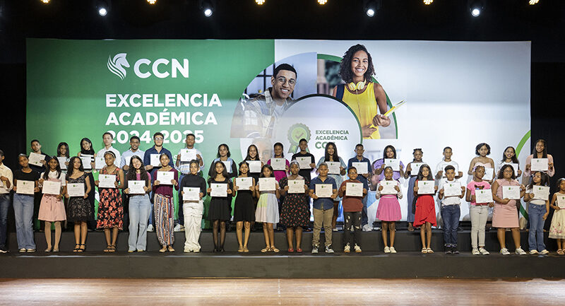 Centro Cuesta Nacional celebra la excelencia académica de los hijos de sus colaboradores