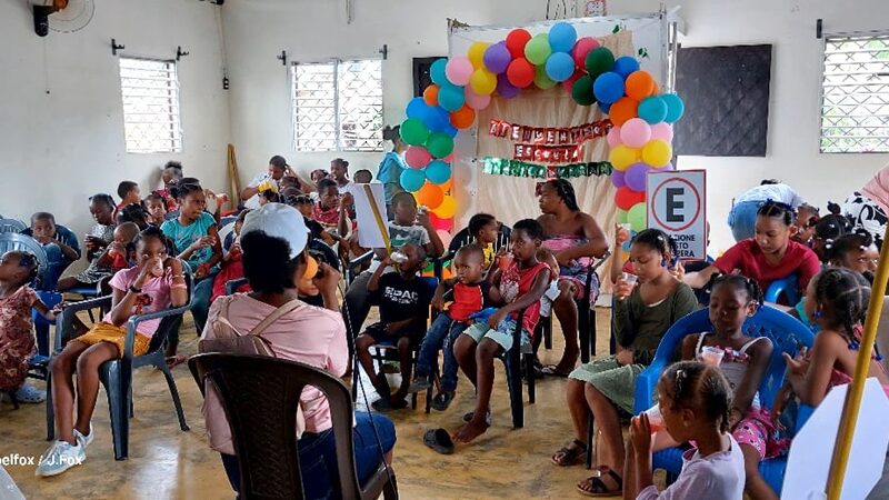La Fundación Fox Farlen realiza con éxito su campaña “Útiles para Todos”