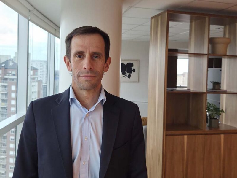 Juramento nombra a Rafael Aguilar como nuevo CEO