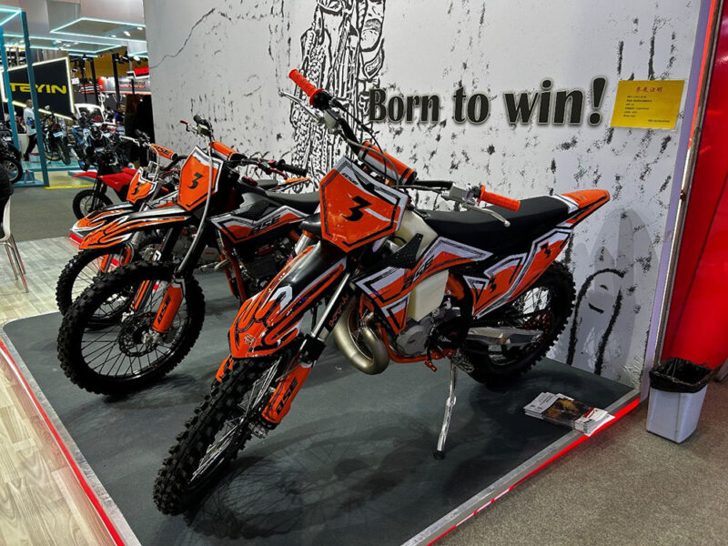 Bosuer lanza nueva motocicleta todoterreno de 2 tiempos: Rendimiento y versatilidad para todos los niveles de experiencia