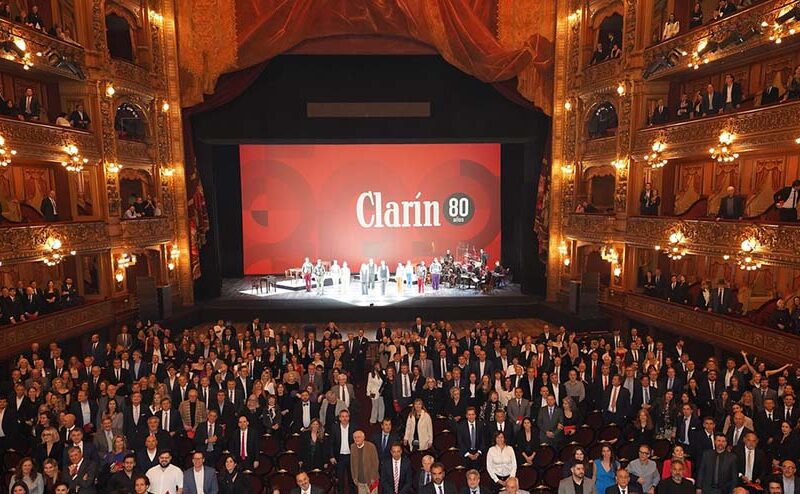 Clarín celebró sus 80 años con una gala en el Colón y un foro en el MALBA