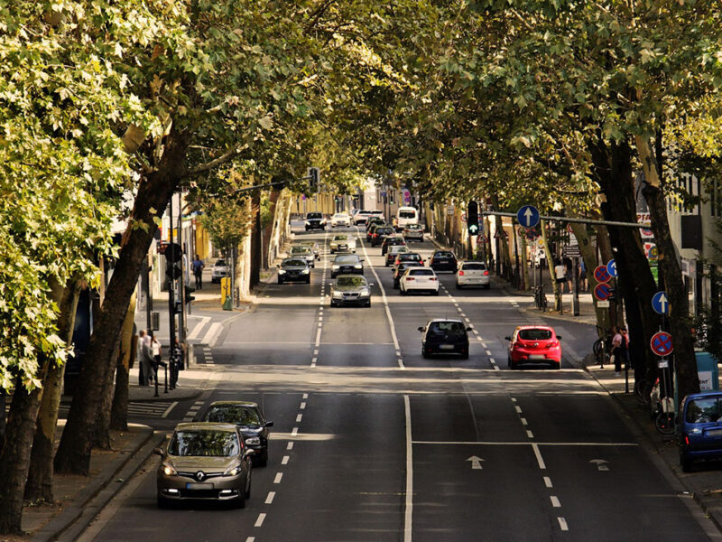 Conducir bajo presión, un enemigo silencioso en las rutas argentinas
