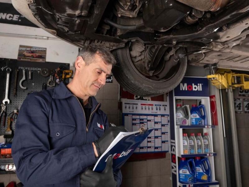 ¿Qué hay que considerar a la hora de lubricar el chasis?