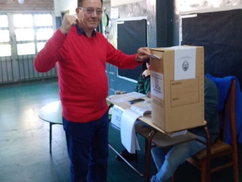 Marcelo Ramal vota en Quilmes