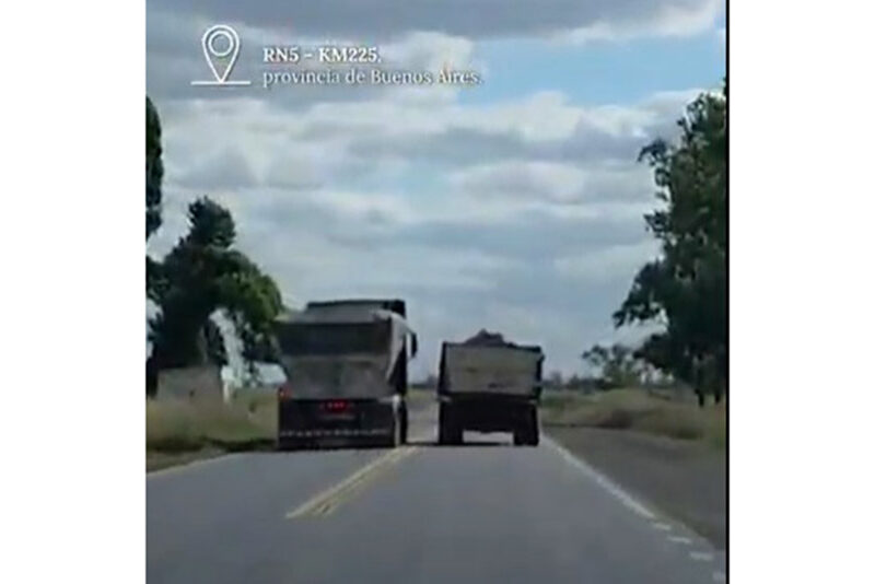 Adelantamiento prohibido: una maniobra que puede matar