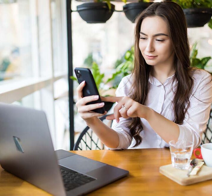 Black Friday y Cyberlunes 2025: el 77% de los colombianos prefiere reseñas de personas comunes