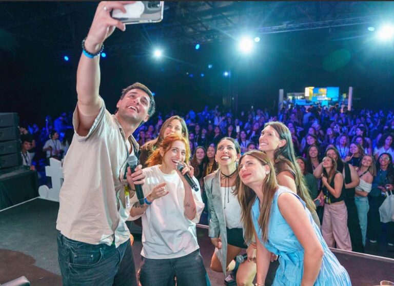 La era de los creadores de contenido consolida su liderazgo y Buenos Aires se establece como hub de la industria en la región