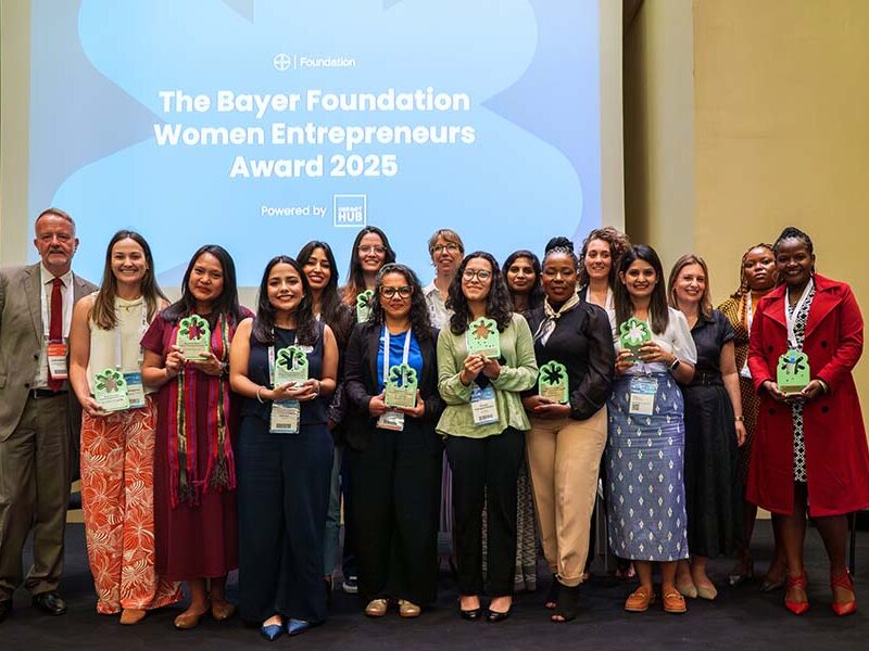 La Fundación Bayer apoya a 15 mujeres emprendedoras que están escalando soluciones urgentes en salud y alimentación