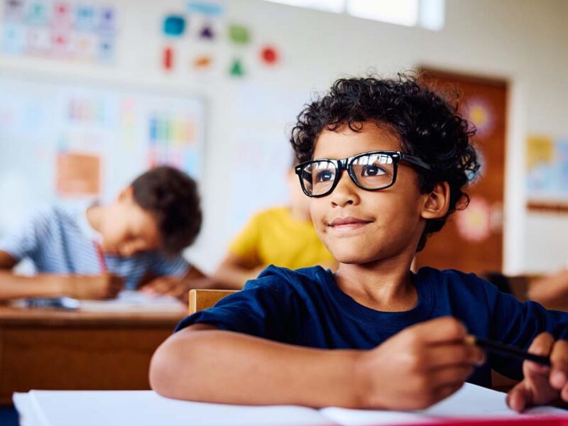 Tercera edición de IPSOS Education Monitor: la mayoría de los países apoya la prohibición del uso de las redes sociales a menores de 14 años