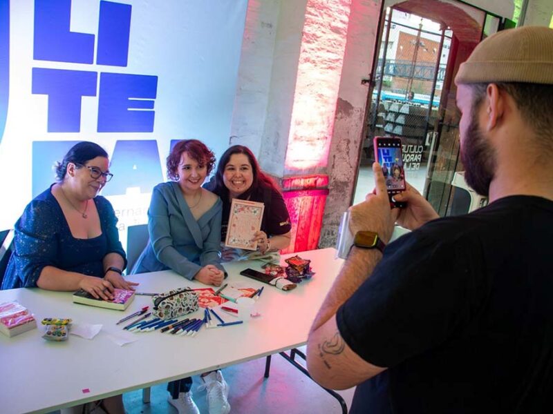 LITERAL 2025: la gran fiesta de la literatura juvenil convocó a miles de lectores en Buenos Aires