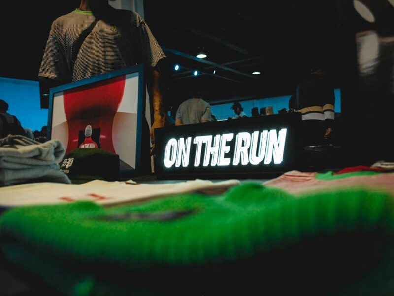 Cómo las marcas convierten sus tiendas pop-up en momentos de culto: las experiencias de compra más adictivas del mundo