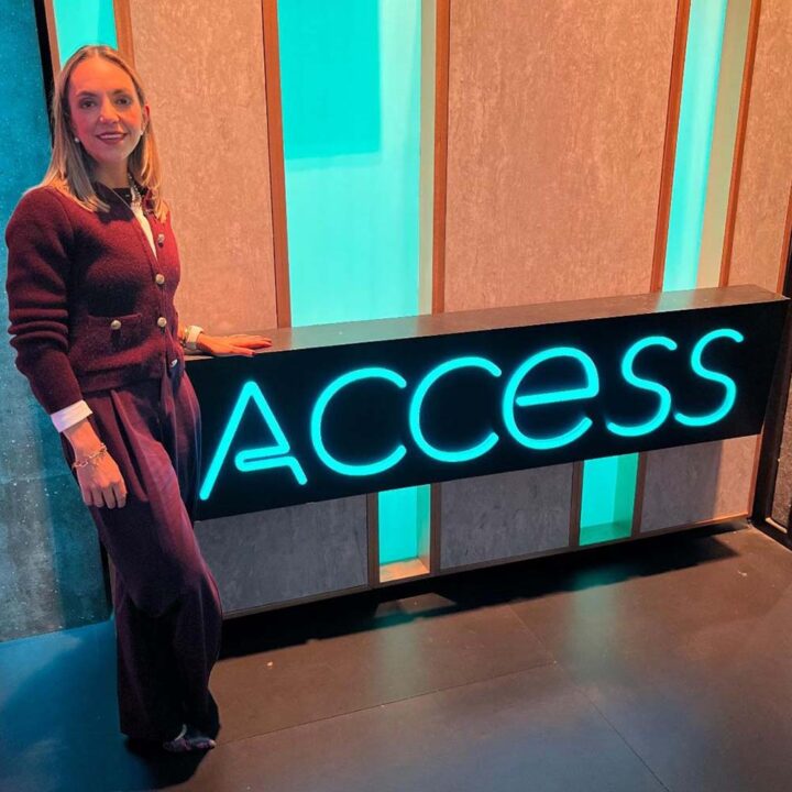 La Dra. Mar Rivero lleva su mensaje de bienestar y empoderamiento femenino hasta Hollywood, California