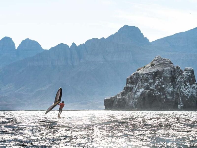 Foil Baja California Sur 2026: Éxito total en la travesía de foil por el Mar de Cortés
