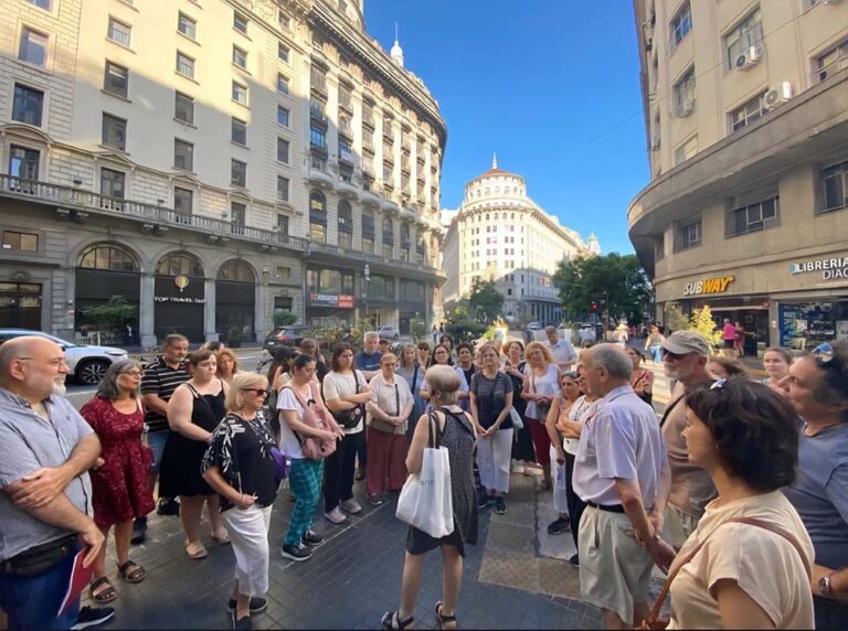 Buenos Aires a través del tiempo: recorridos por cuatro etapas de la historia porteña