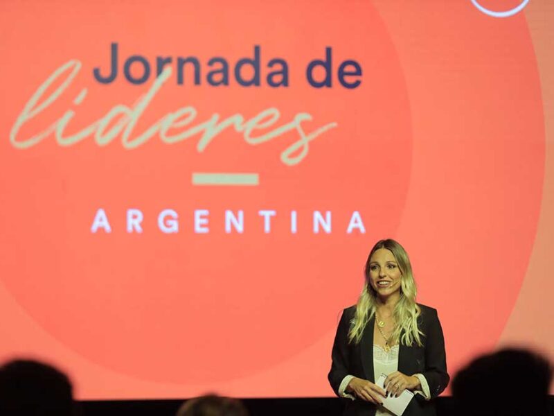 Los beneficios del modelo “emprendedor-céntrico”: por qué poner a las personas en el centro mejora ventas y resultados