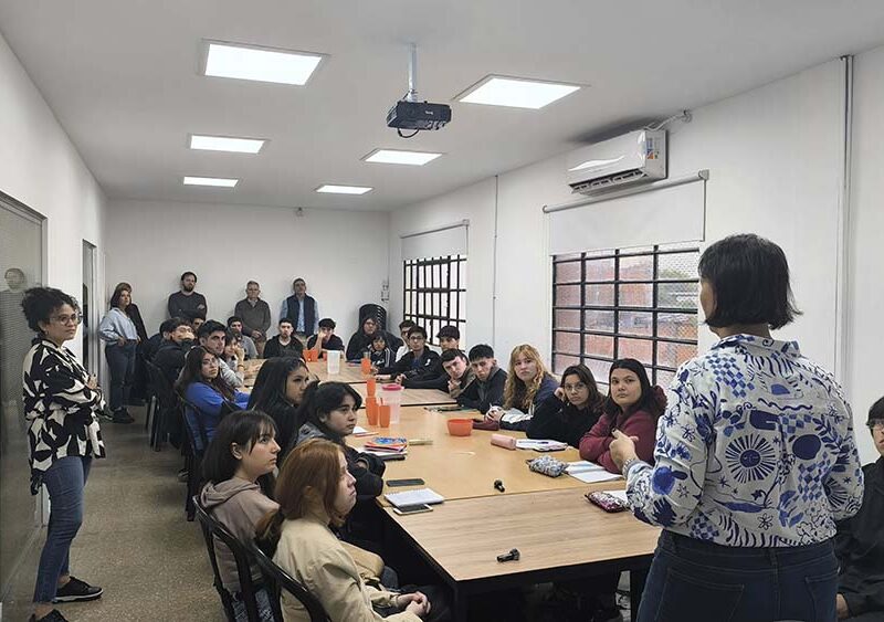 Empleo joven en tecnología: Fundación Empujar ofrece 50 becas gratuitas para formarse en testing