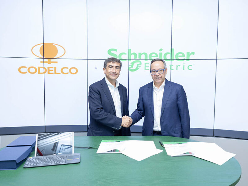Codelco y Schneider Electric sellan acuerdo para impulsar la digitalización y eficiencia energética en minería