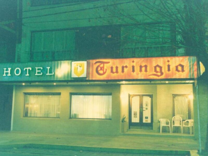 Un hotel, un cuadro misterioso y cuatro generaciones: la historia de un hogar llamado Turingia