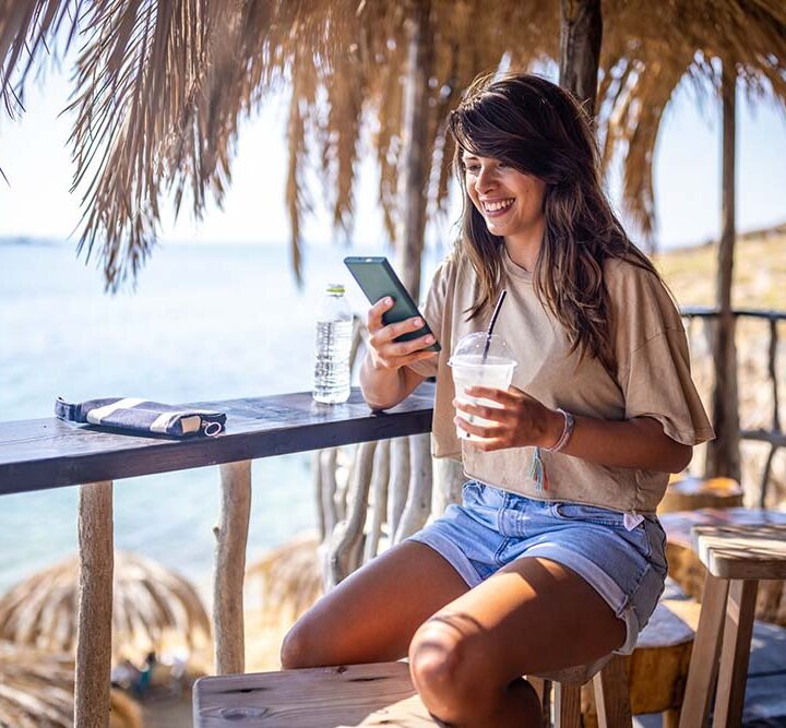 Turismo sin efectivo ni tarjetas: pagar con QR cripto, la nueva experiencia para viajeros