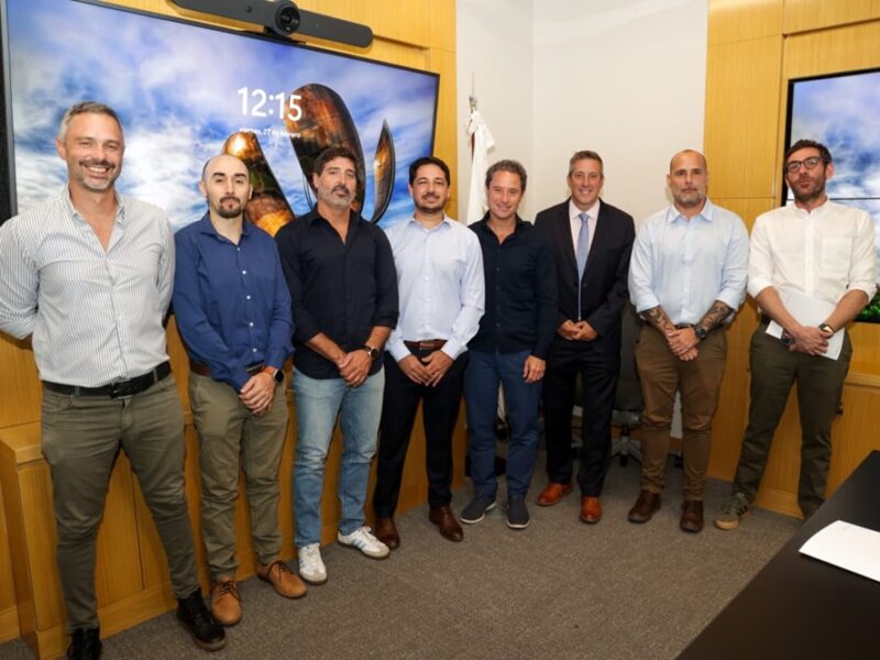 La Ciudad firmó un Convenio con PedidosYa y Rappi para mejorar la seguridad vial y las condiciones de los repartidores