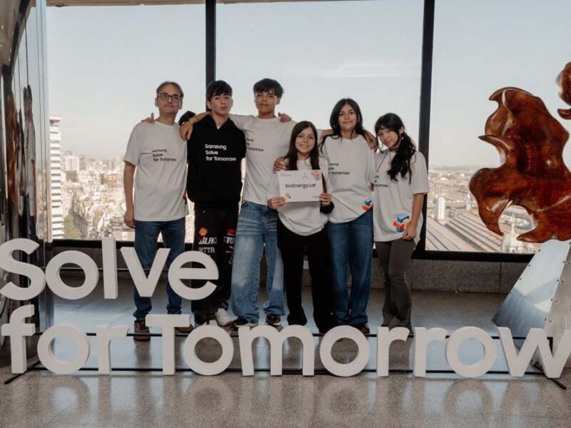 Del descarte a la energía: Un proyecto diseñado durante Solve for Tomorrow transforma residuos forestales en combustible sostenible