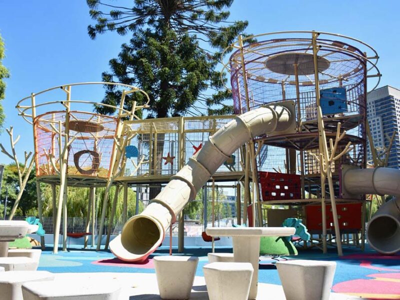 La Ciudad renovó el Parque Mujeres Argentinas y sumó nuevos espacios de juego, deporte y descanso