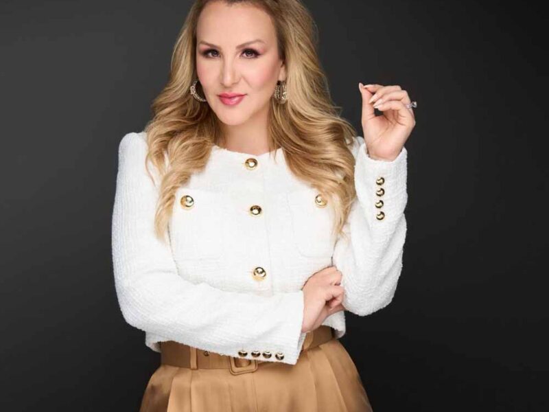 En este Mes de la Mujer, la empresaria y filántropa: Perla Tamez Casasnovas celebra junto a destacadas celebridades el liderazgo femenino