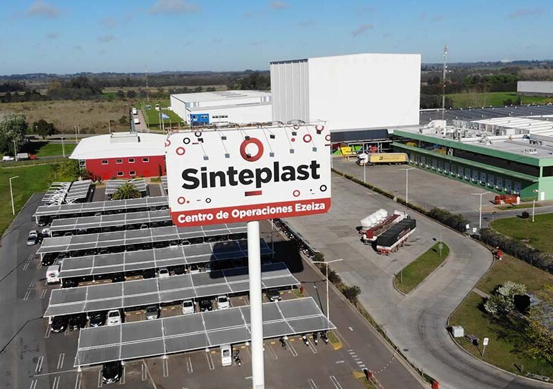 Sinteplast y Capital Humano impulsan capacitación orientada a la demanda real: egresaron 19 personas