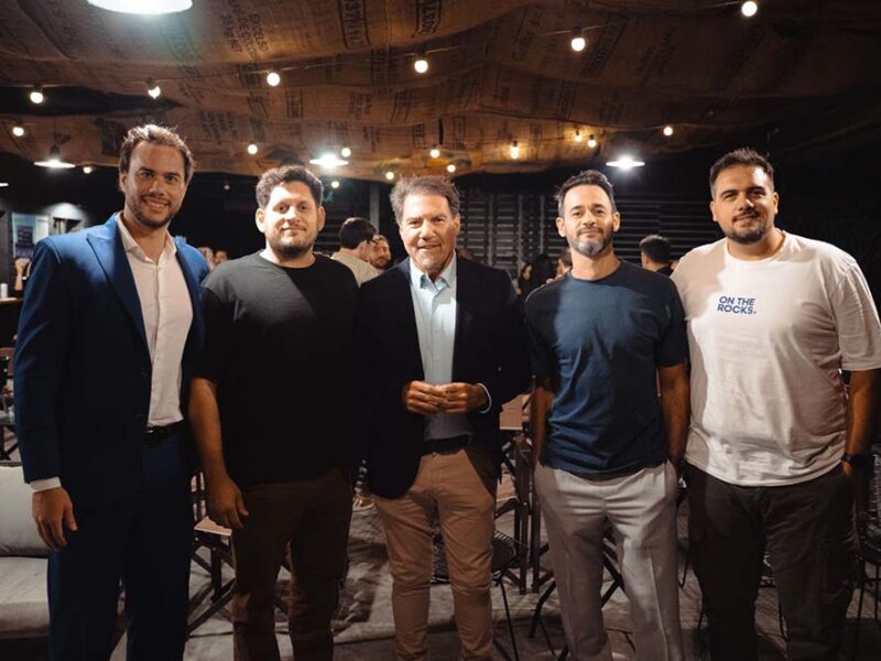 Sunset On The Rocks reunió a referentes de negocios, inversión y tecnología para analizar el escenario argentino