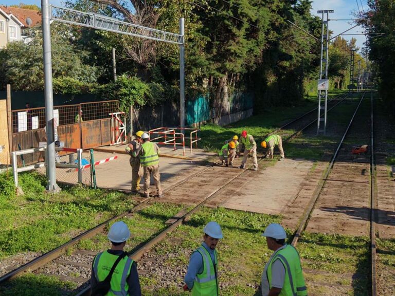 El Aliviador Alto Perú ya se encuentra a 100 metros de llegar a la desembocadura del río