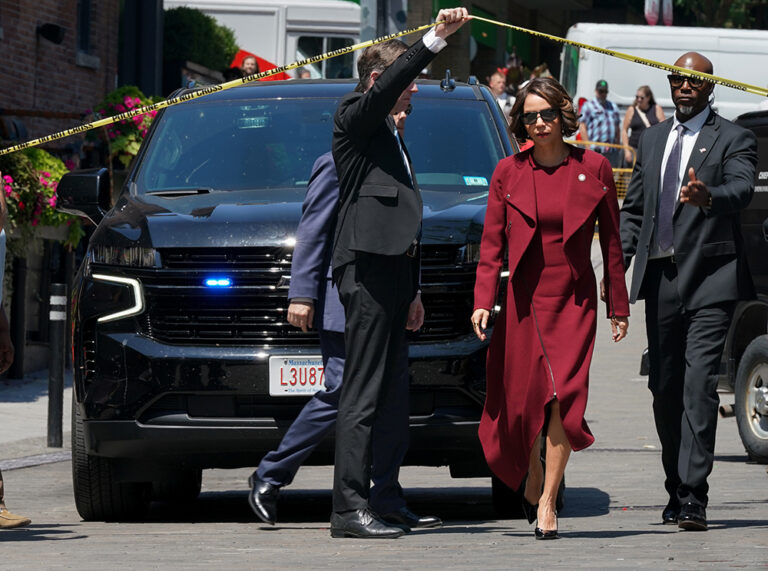 Boston Blue: una expansión del universo de Blue Bloods, es un drama impactante lleno de casos de alto riesgo y marca el regreso del Detective Danny REAGAN