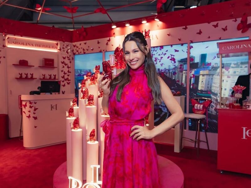 Carolina Herrera celebra el lanzamiento en Argentina de su nueva fragancia La Bomba con un exclusivo Pop Up store en Alto Palermo