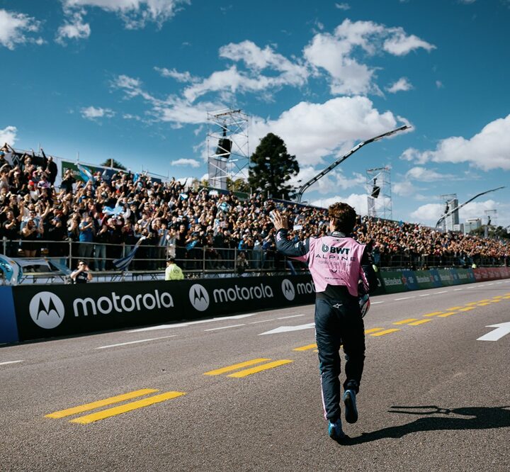 ás de 600mil personas acompañaron a FRANCO COLAPINTO en su Road Show en Buenos Aires