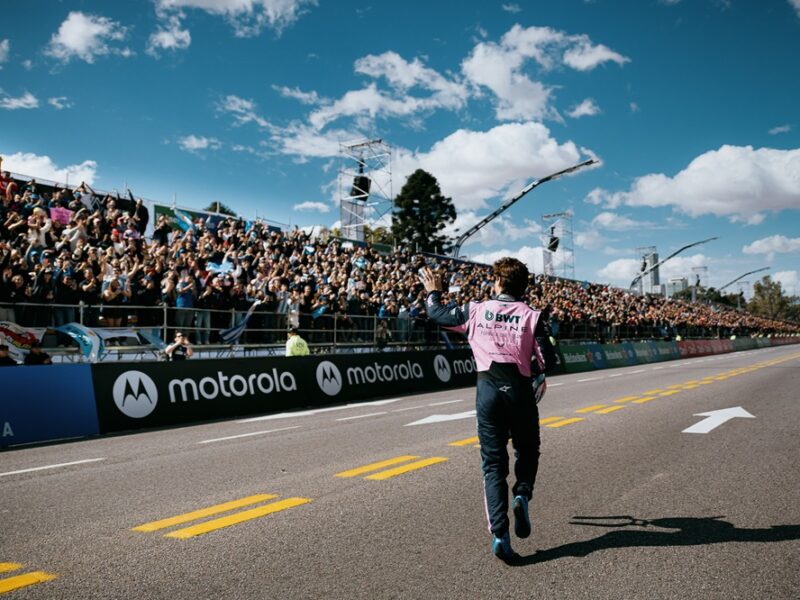 ás de 600mil personas acompañaron a FRANCO COLAPINTO en su Road Show en Buenos Aires
