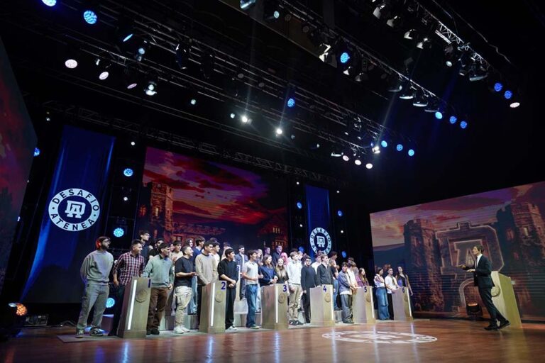 Desafío Atenea: Pearson se suma como sponsor y apuesta por la certificación de inglés como habilidad clave para el futuro