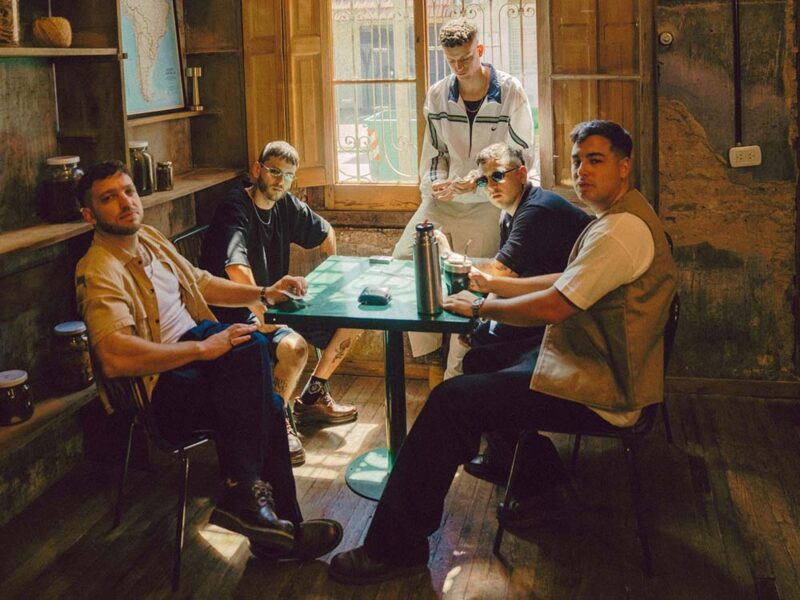 Caliope Family presenta «Emblema», su obra de consagración en el soul y hip hop argentino