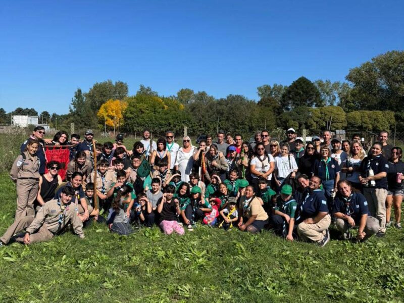 La Guía Argentina de Franquicias plantó 120 árboles para compensar su huella ambiental