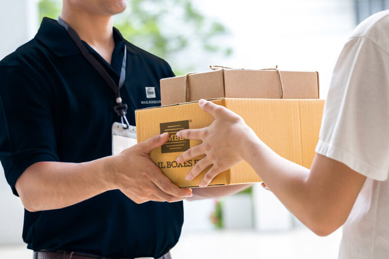 Integrador Logístico vs. Courier Tradicional ¿Qué modelo necesita una PyME para importar y exportar?