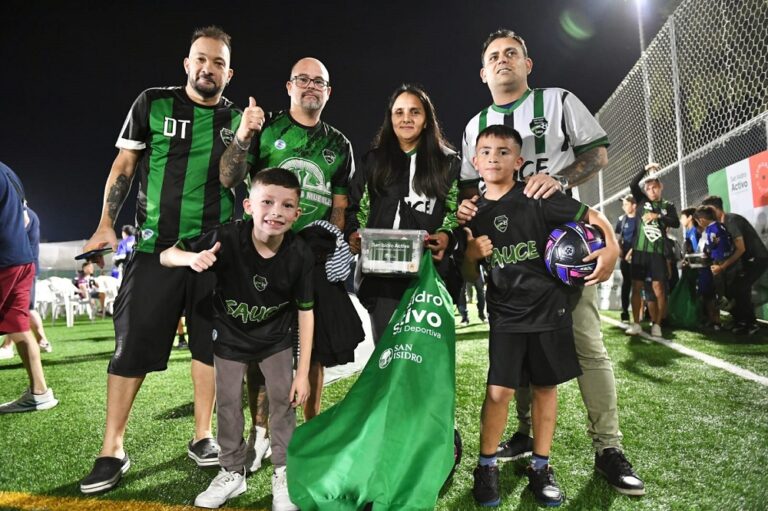 San Isidro entregó material deportivo a más de 40 clubes de barrio