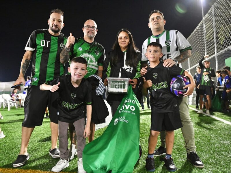 San Isidro entregó material deportivo a más de 40 clubes de barrio