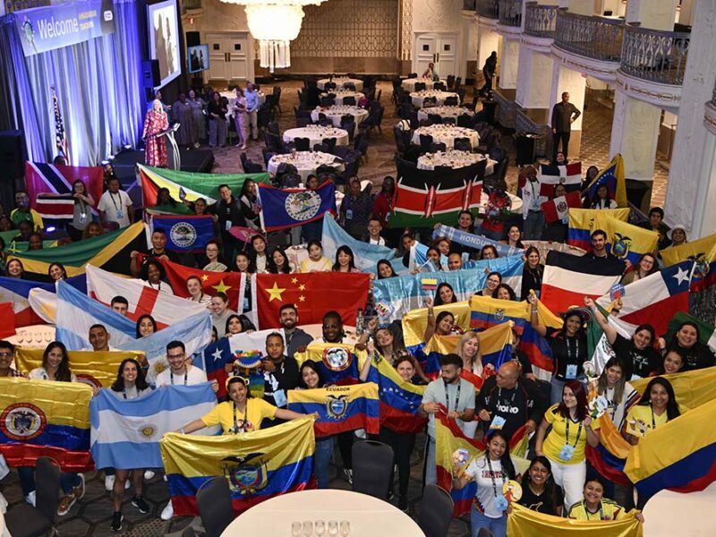 ¿Menos alumnos? Más oportunidades: cómo los docentes argentinos reinventan su carrera en el exterior