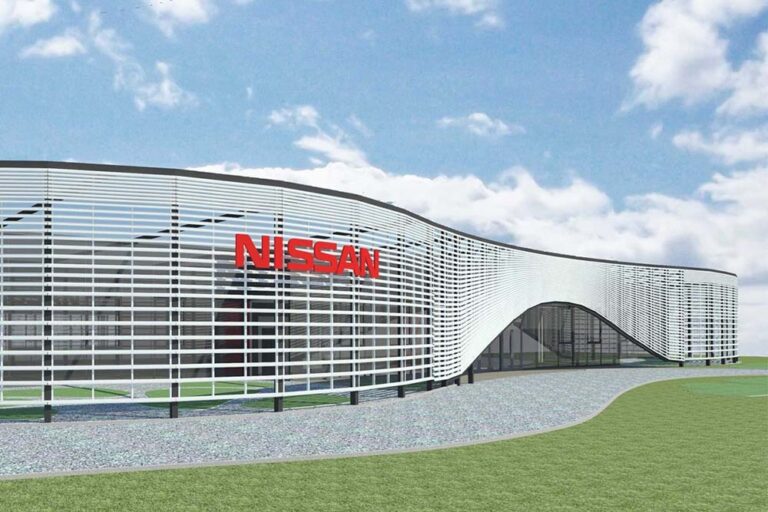 Nissan evalúa un cambio en su modelo de distribución en Argentina y reafirma la continuidad de sus operaciones en el país