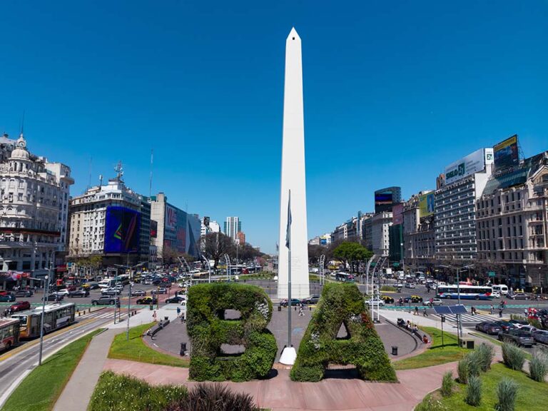 ¿Cómo es la visita al mirador del Obelisco que incorporó la plataforma líder mundial de excursiones?