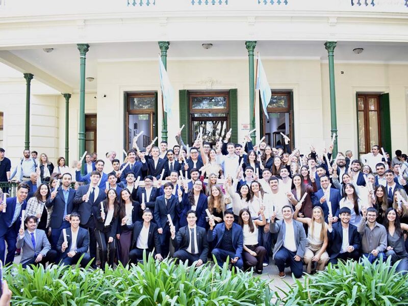 Orgullo platense: más de 90 nuevos profesionales de Ingeniería para el desarrollo del país