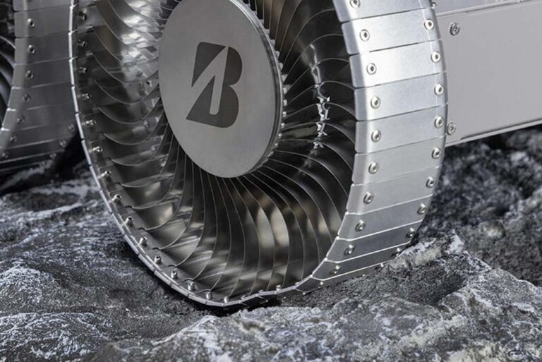 De un “pequeño paso” a la innovación espacial: Bridgestone presenta sus avances para la exploración lunar en el Space Symposium 2026
