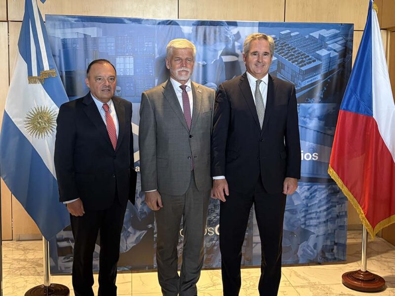 El presidente de la República Checa y el canciller Quirno expusieron en la CAC