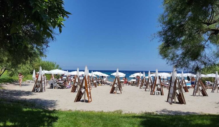 La puerta luminosa del este