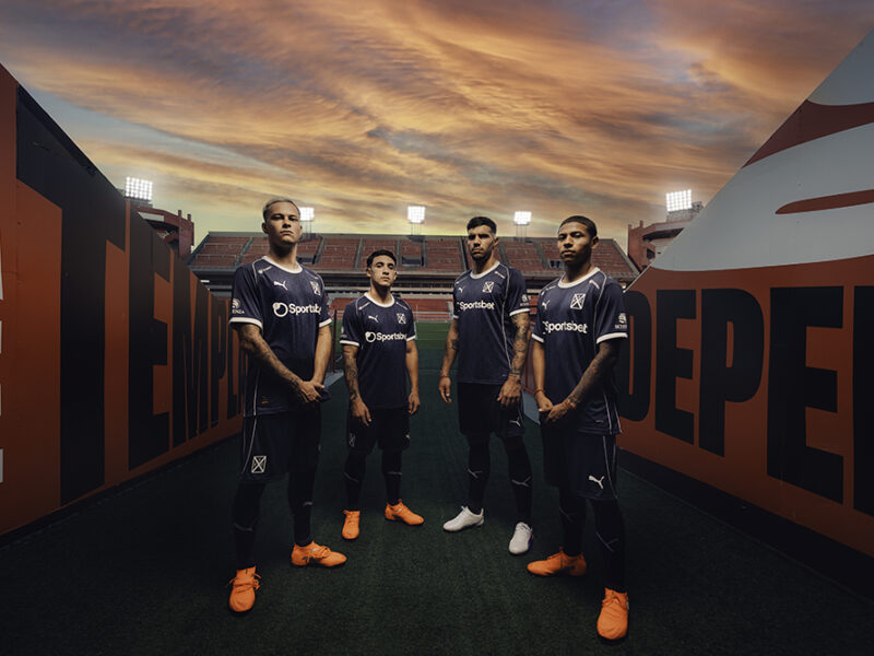 Independiente desde el principio: PUMA y CAI presentan su nueva camiseta alternativa