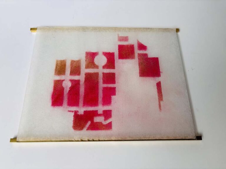 Tapices tejidos a mano e intervenciones en el patrimonio del Museo Larreta