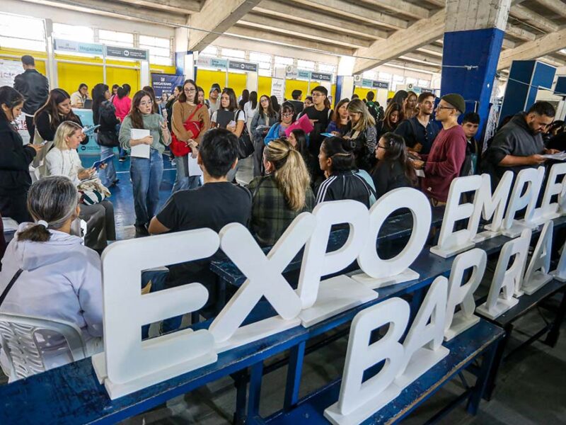 Más de 1400 personas participaron en la Expo Empleo Barrial en Villa Crespo